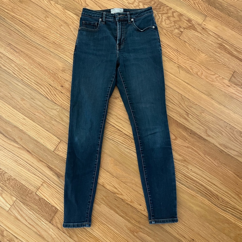 Everlane Women’s Curvy Skinny Jeans